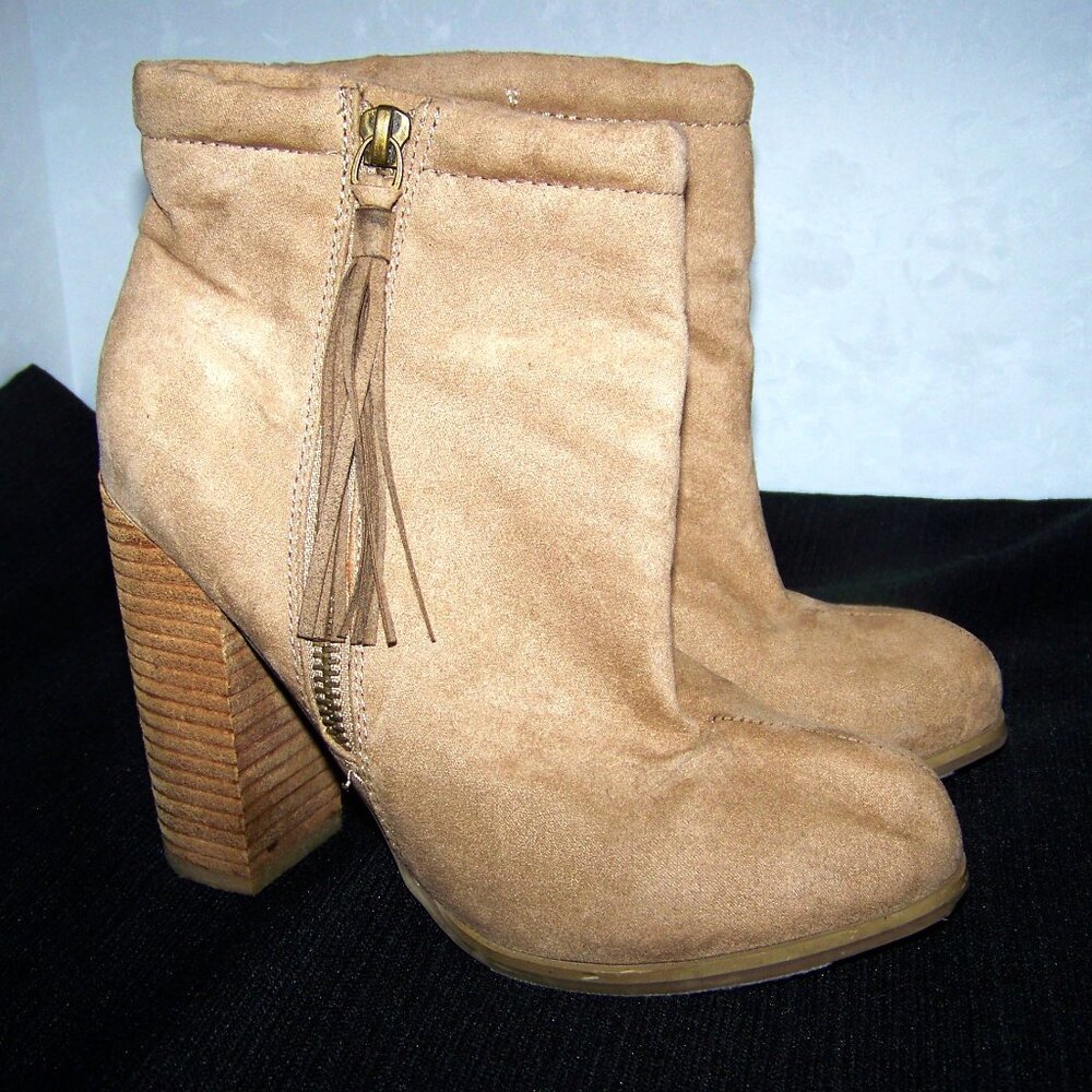 forever 21 ankle boots tan 4" heel with tassels